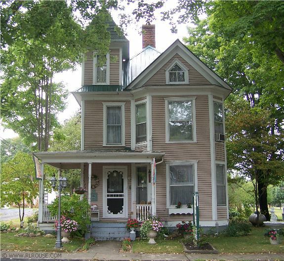 The Victorian Inn Bed & Breakfast - Damascus, Va