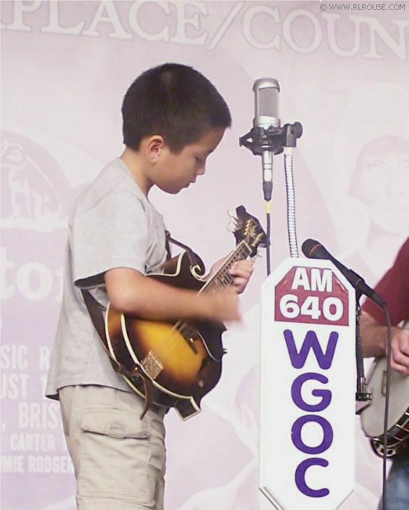 Zayne Skinner performing on The Pickin' Porch Show